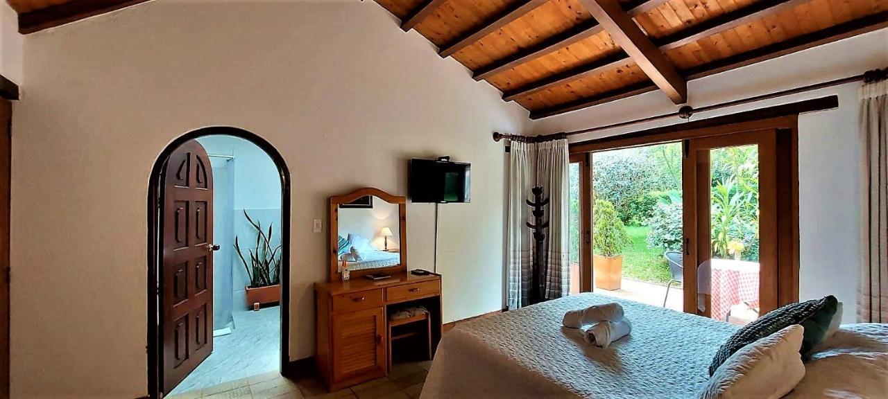 Hacienda El Pinar Del Viento Bed & Breakfast Villa de Leyva Luaran gambar