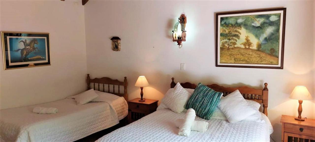 Hacienda El Pinar Del Viento Bed & Breakfast Villa de Leyva Luaran gambar