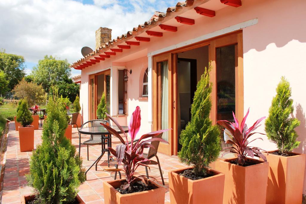 Hacienda El Pinar Del Viento Bed & Breakfast Villa de Leyva Luaran gambar