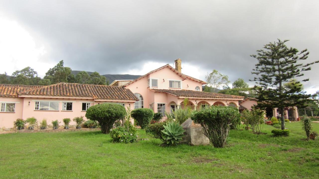 Hacienda El Pinar Del Viento Bed & Breakfast Villa de Leyva Luaran gambar